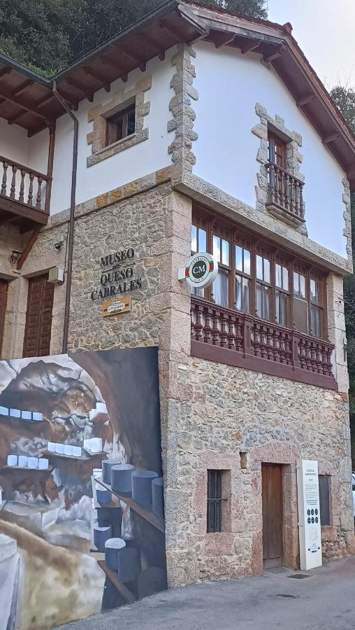 Precioso Apartamento A Pie De Montanas Y Playas Carrena de Cabrales Esterno foto